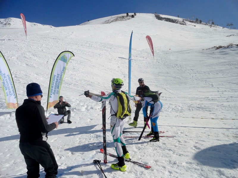 Control de una carrera de esquí de montaña 